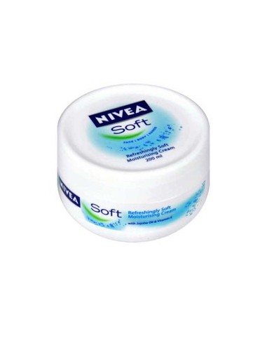 Nivea Soft Refreshingly Soft Moisturising Cream Nivea Soft Refreshingly Soft Moisturising Cream