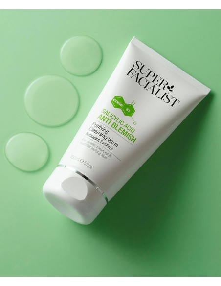 Super Facialist Salicylic Acid Anti Blemish Cleansing Wash