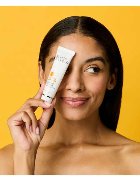 Super Facialist Vitamin C Glow Boost Skin Serum Super Facialist Vitamin C Glow Boost Skin Serum