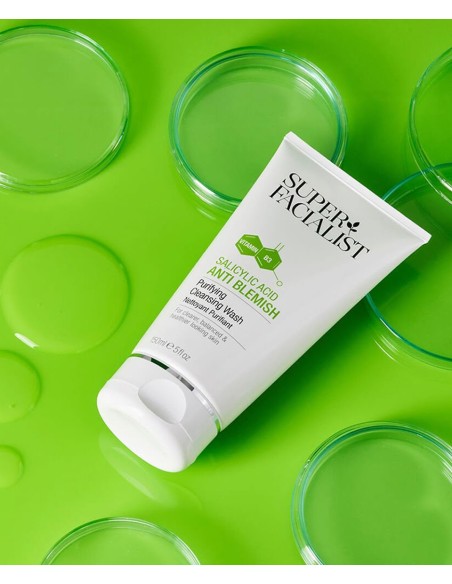 Super Facialist Salicylic Acid Anti Blemish Cleansing Wash