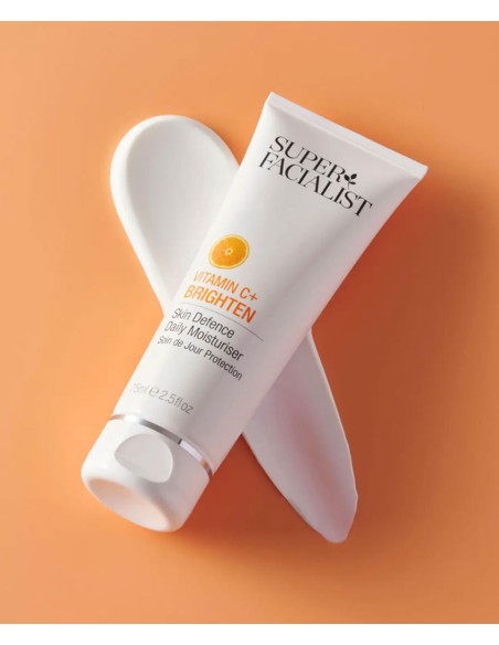 Super Facialist Vitamin C Brighten Skin Defence Daily Moisturiser Super Facialist Vitamin C Brighten Skin Defence Daily Moisturiser