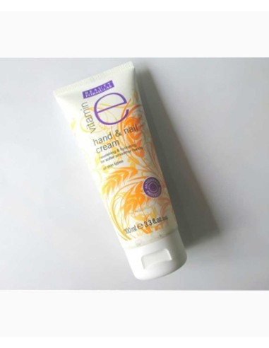 Beauty Formulas Vitamin E Hand And Nail Cream Beauty Formulas Vitamin E Hand And Nail Cream