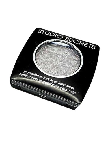 Studio Secret Professional Dark Eyes Intensifier 670 Studio Secret Professional Dark Eyes Intensifier 670