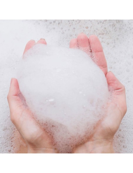 The Hero Hydrating Bath And Shower Gel