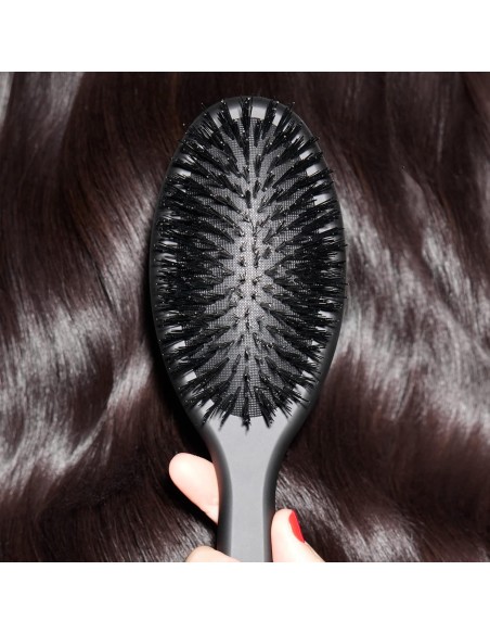 GHDghd The Dresser Oval Dressing Brush GHDghd The Dresser Oval Dressing Brush